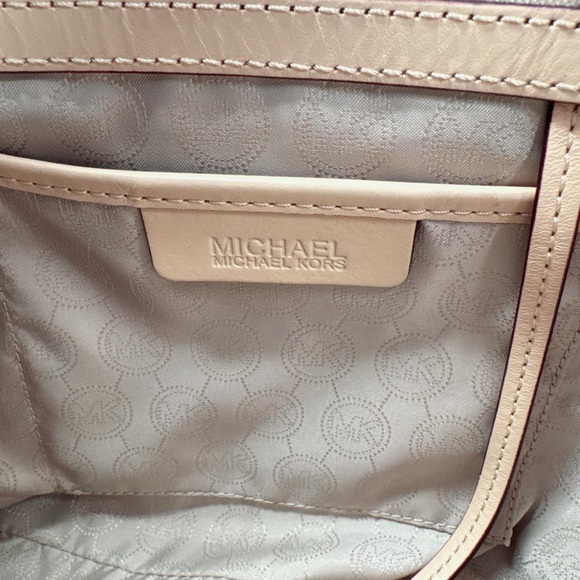 Michael Kors Charlotte Top Zip Tote Signature Shoulder Bag /Brown - Picture 6 of 10